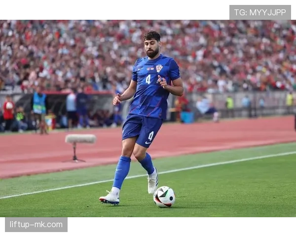 格瓦迪奥尔中卫新范式：攻守兼备引领足坛潮流