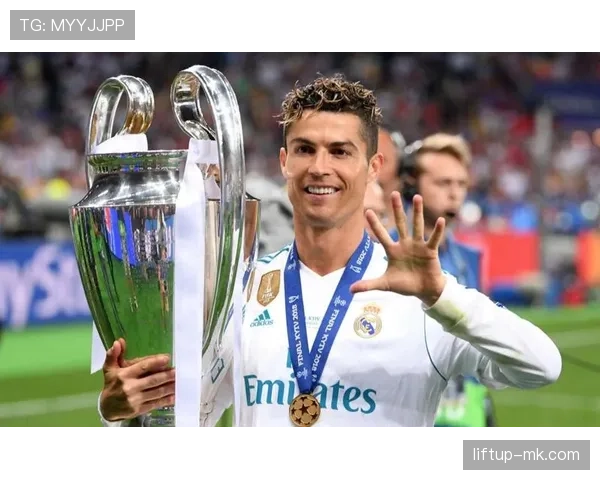 足球巨星状态强势回暖,传奇生涯荣誉满载再续辉煌篇章 足球巨星状态强势回暖,传奇生涯荣誉满载再续辉煌篇章