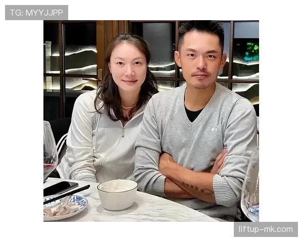 谢杏芳居然买了一堆奢侈品,这身份反差也太大了吧,跟我们认知中的她完全不搭! 谢杏芳居然买了一堆奢侈品,这身份反差也太大了吧,跟我们认知中的她完全不搭!