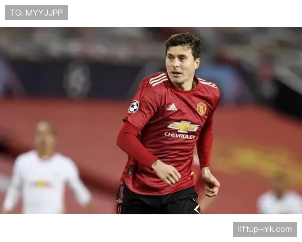 曼联重建进程存疑：频繁修补暴露体系稳定性不足